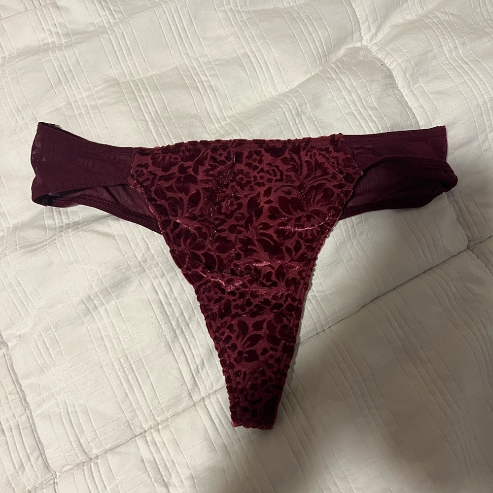 Velvet thong!!❤️‍🔥